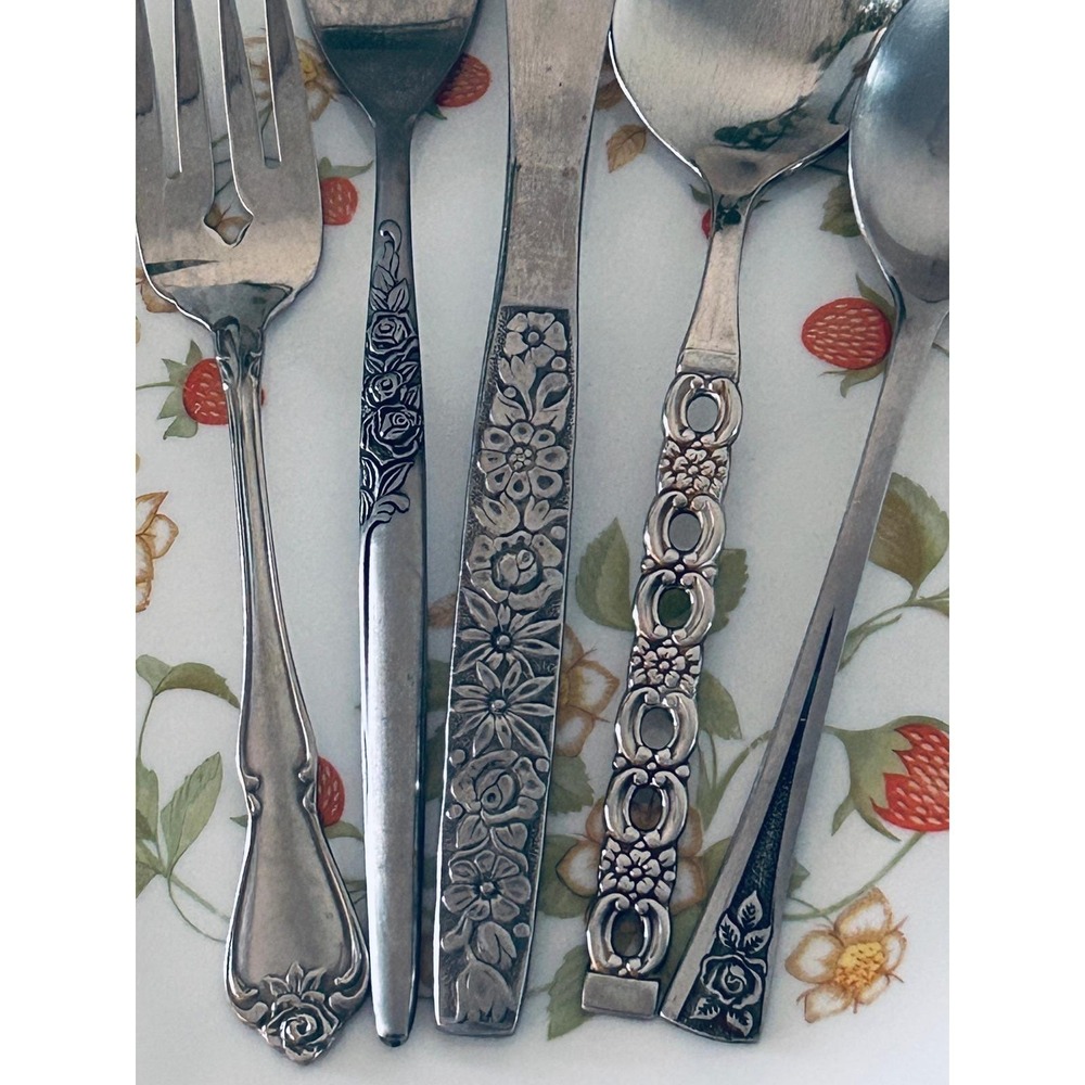 Vintage‎ Mismatched Stainless Flatware Set Service for 4 20pc Floral Boho MCM